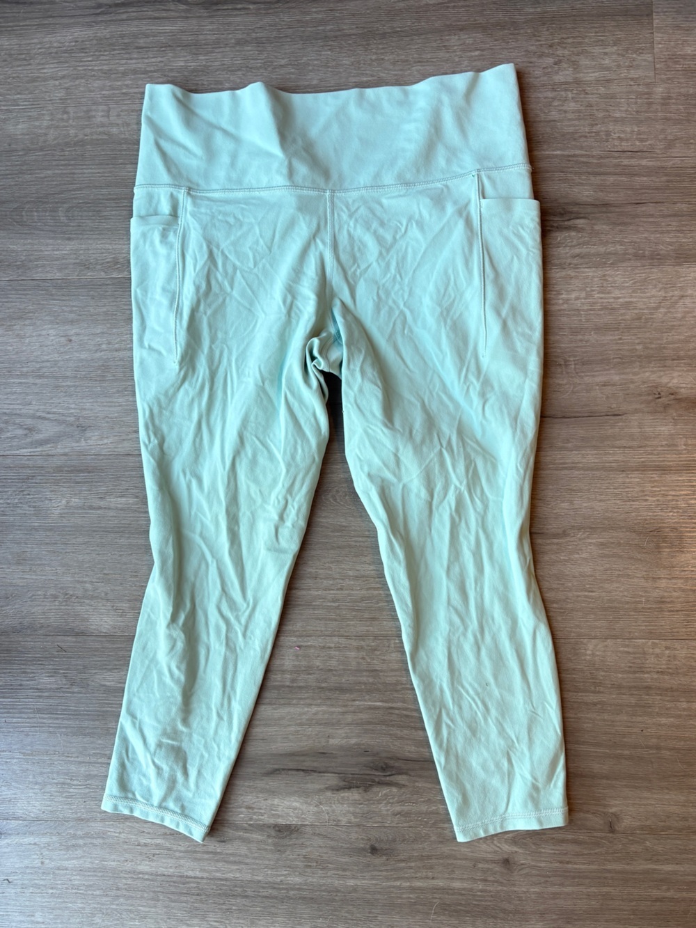 Athleta Salutation Stash Pocket II 7/8 Leggings Mint - Picture 1 of 6